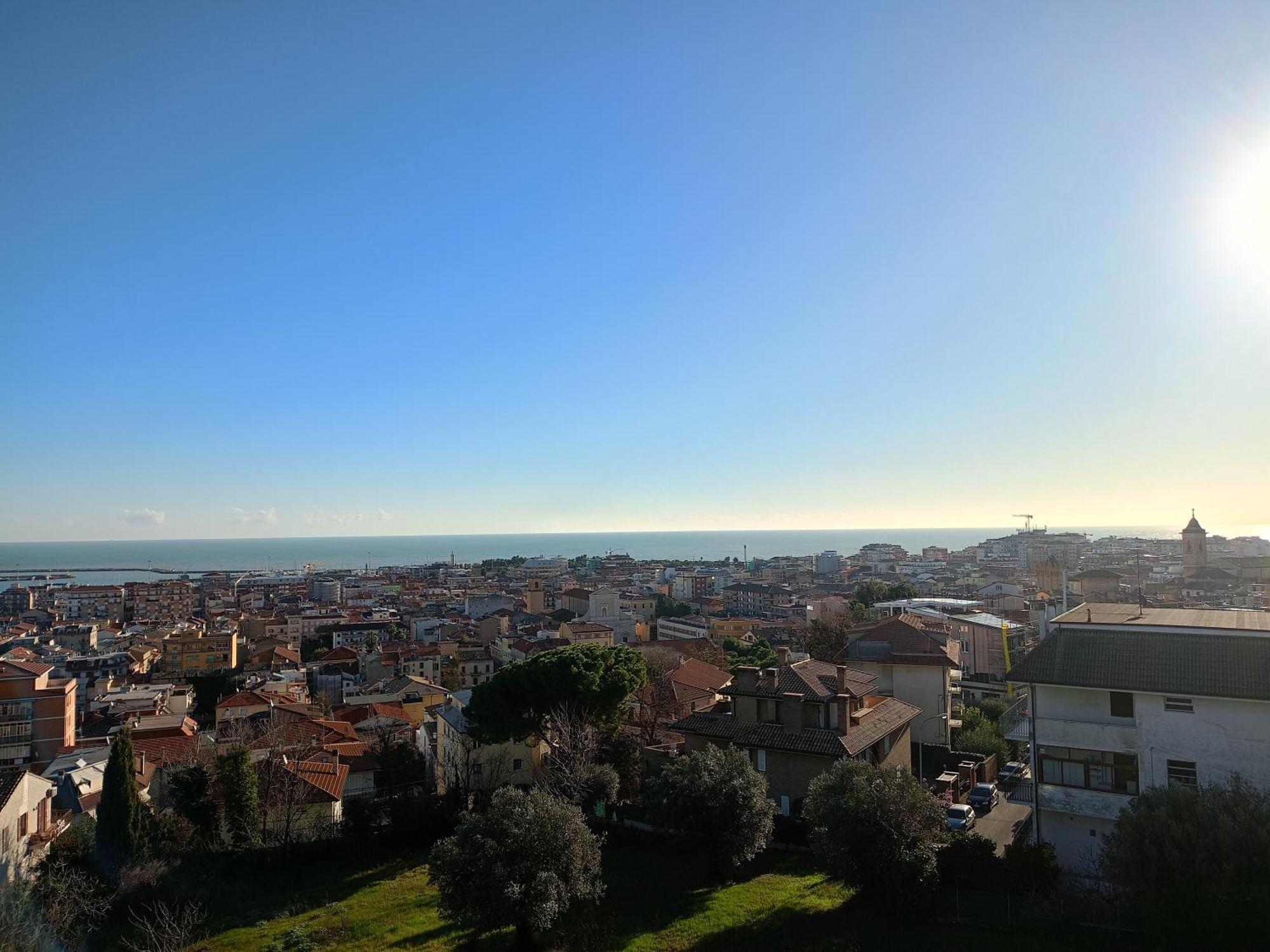 Casa Del Fiordaliso Hotell San Benedetto del Tronto Exteriör bild