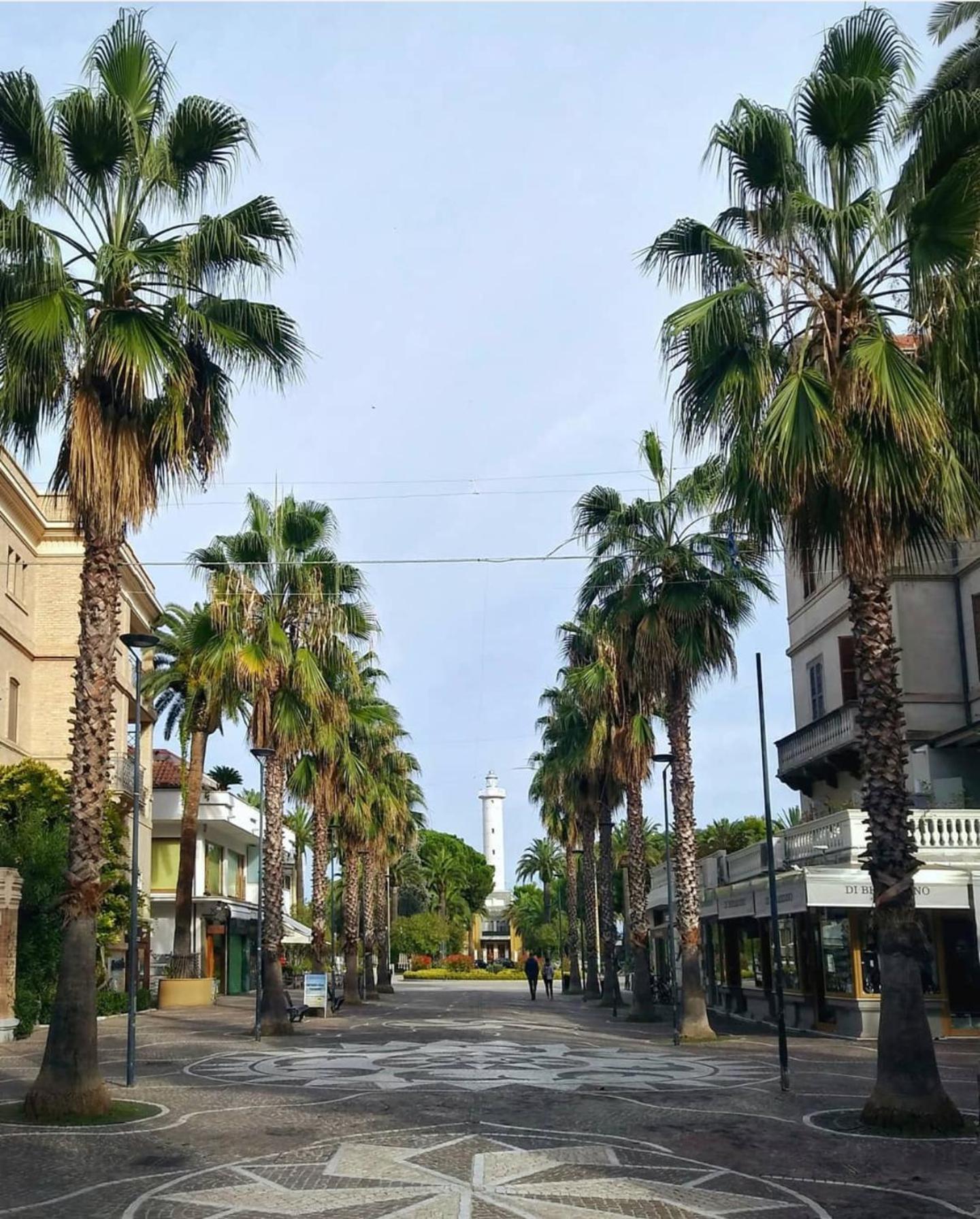 Casa Del Fiordaliso Hotell San Benedetto del Tronto Exteriör bild